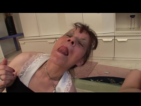 ❤️ To bedstemødre og en bedstefar har en trekant Skøn porno at da.tubesexer-com.ru